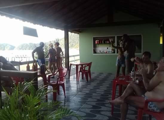 Nena'S Suites Praia de Aracatiba Bagian luar foto